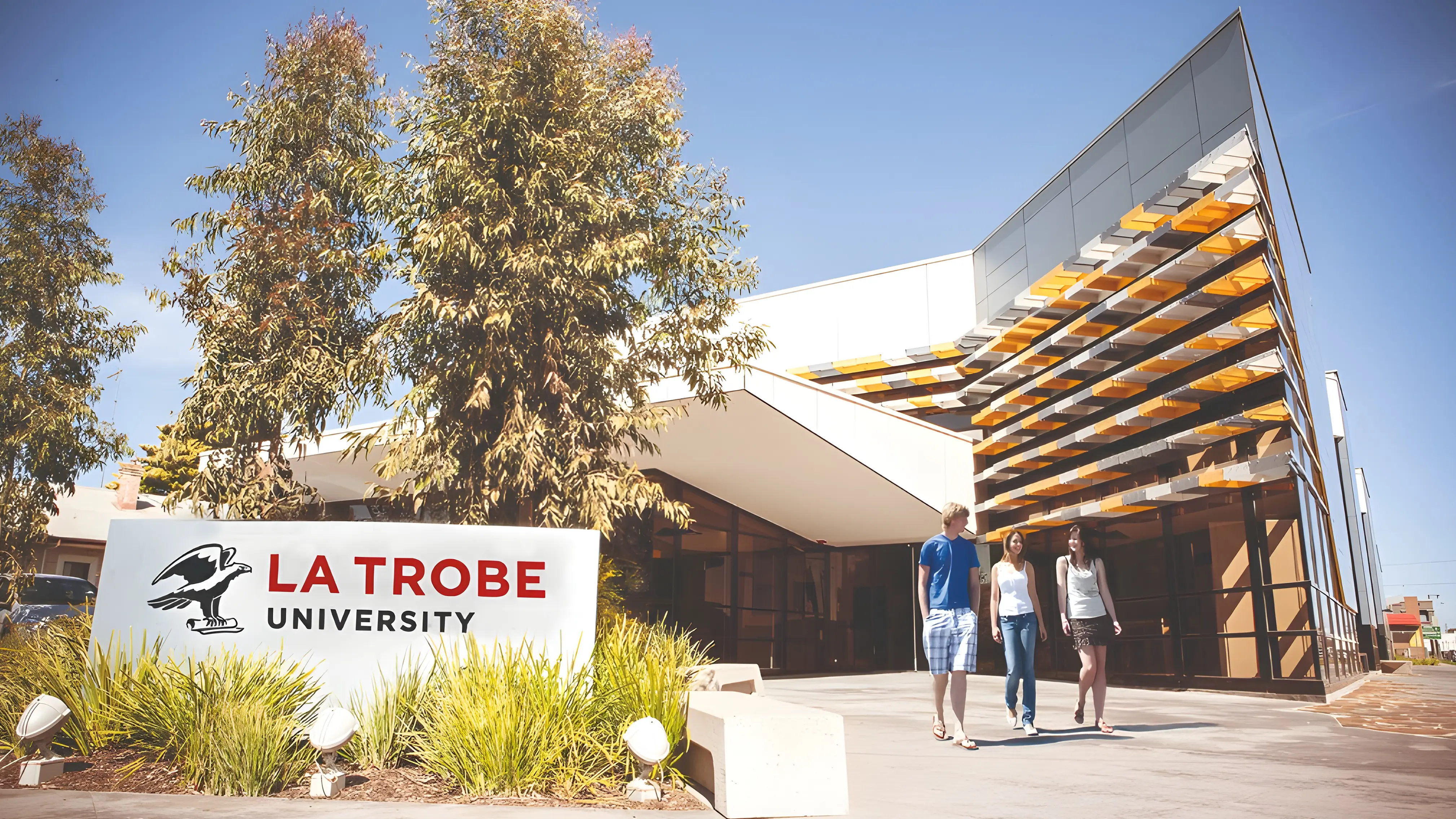 La Trobe University Extends Early Bird Acceptance Grant Deadlines